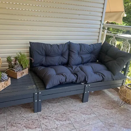 Alexandra's * Paralia Akratas