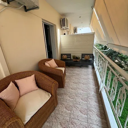 Alexandra's * Παραλία Ακράτας