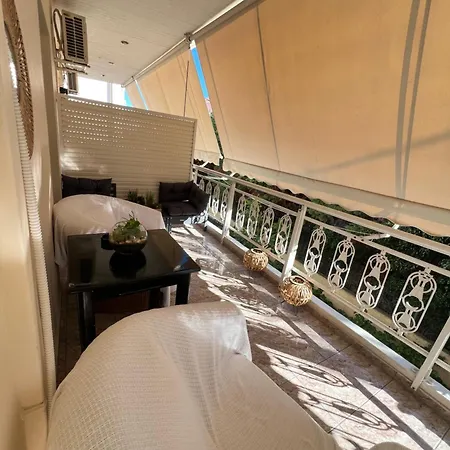 Alexandra's Paralia Akratas