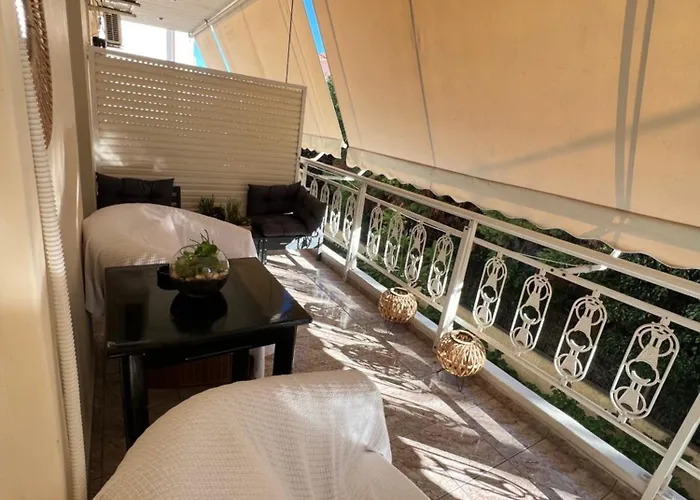 Alexandra's Paralia Akratas